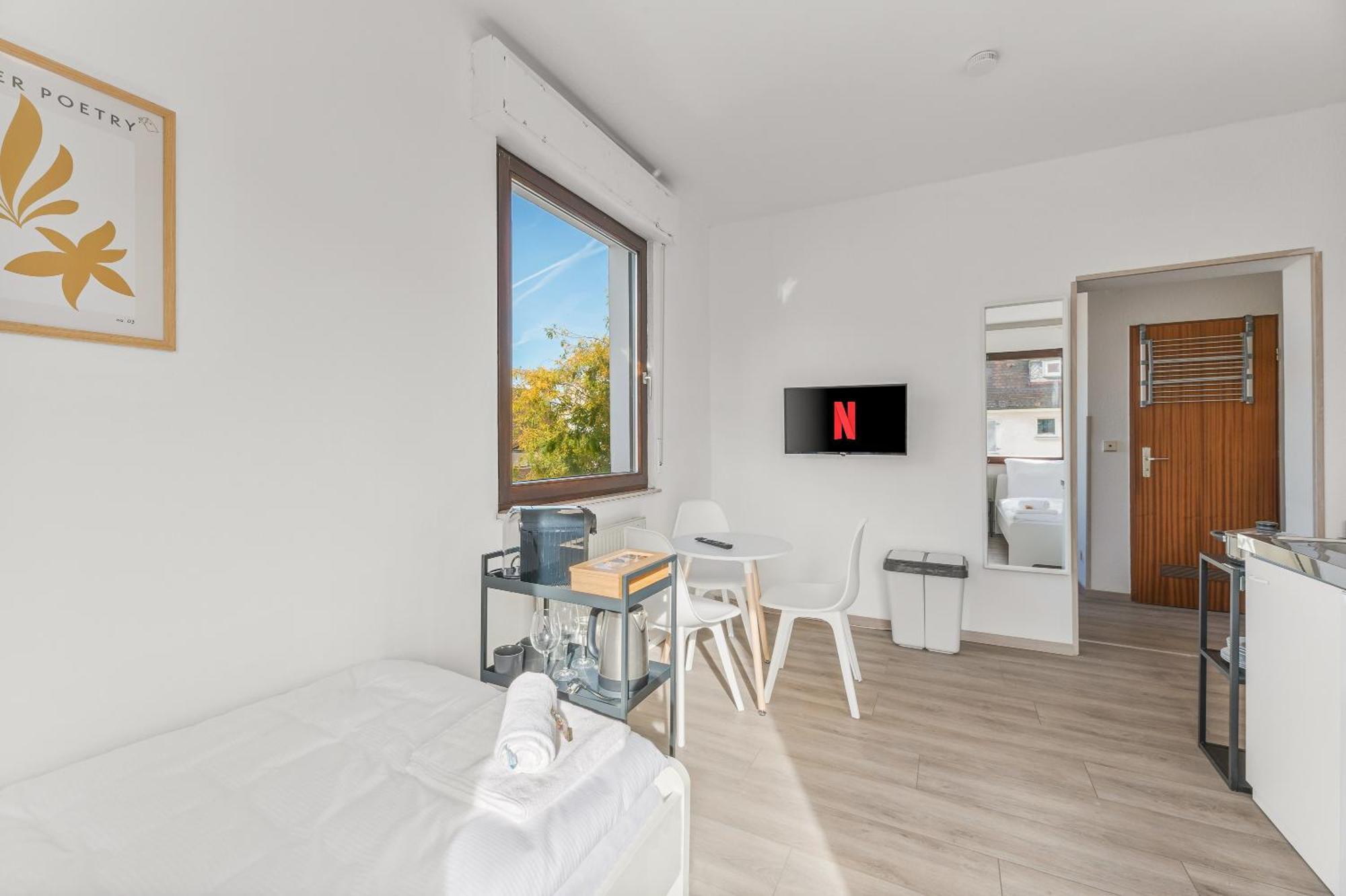Home2Stay Apartmenthaus Heilbronn City Kitchen Parking Highspeed Wifi Washroom Esterno foto